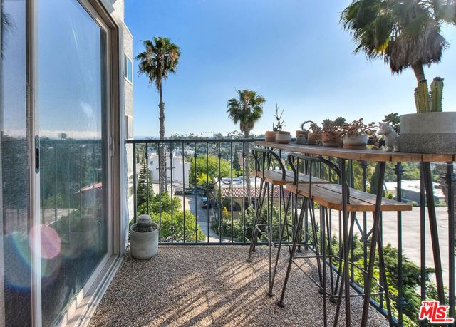 1707 Micheltorena Street 208, Los Angeles, CA 90026