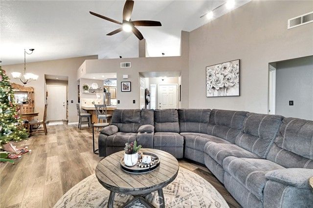 9150 N Woodlawn, Fresno, CA 93720