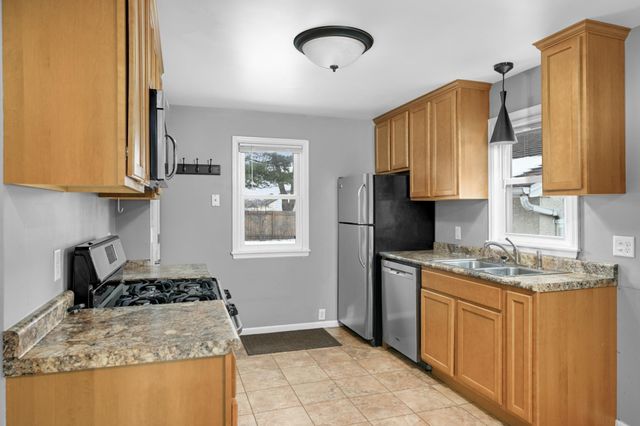 3700 Welcome Avenue N, Crystal, MN 55422