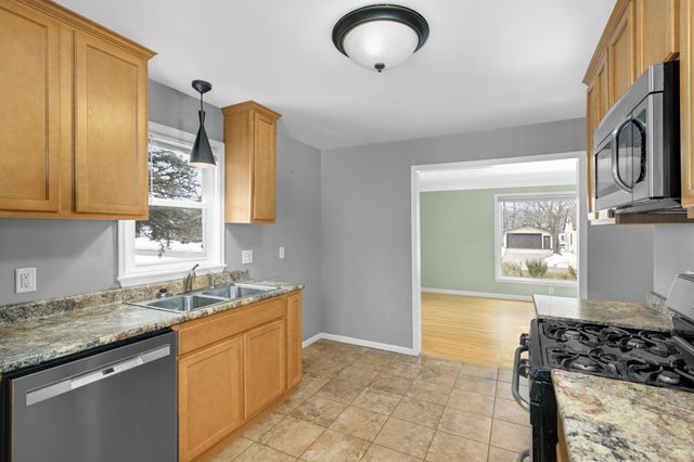 3700 Welcome Avenue N, Crystal, MN 55422