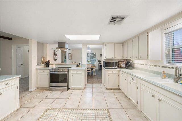 21348 FM 359 Road, Hempstead, TX 77445