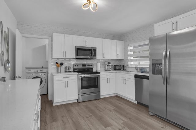 5311 Pierce Street, Hollywood, FL 33021