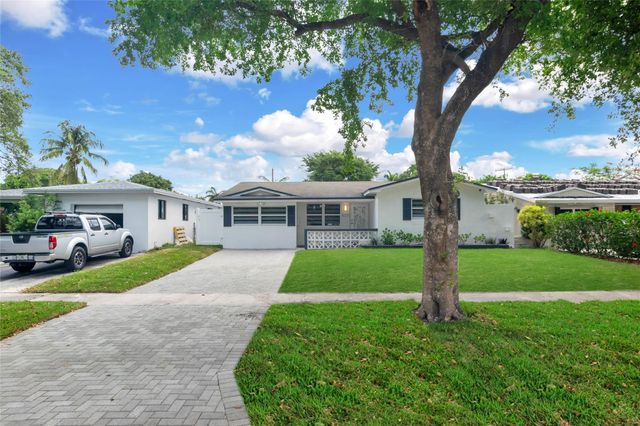 5311 Pierce Street, Hollywood, FL 33021