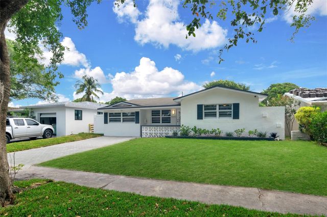5311 Pierce Street, Hollywood, FL 33021