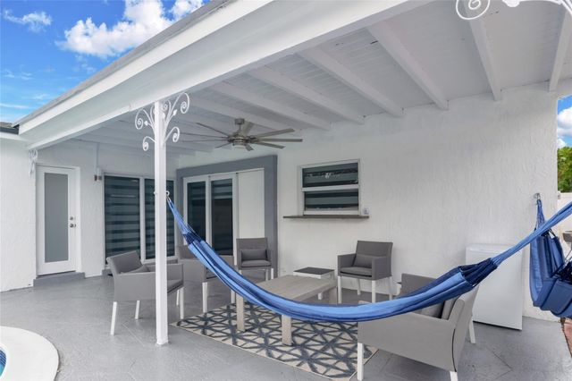 5311 Pierce Street, Hollywood, FL 33021