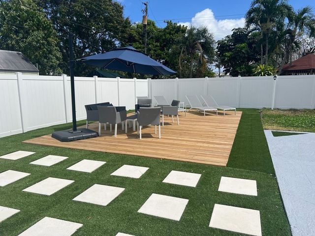 5311 Pierce Street, Hollywood, FL 33021