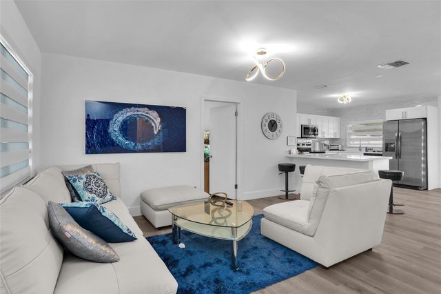 5311 Pierce Street, Hollywood, FL 33021