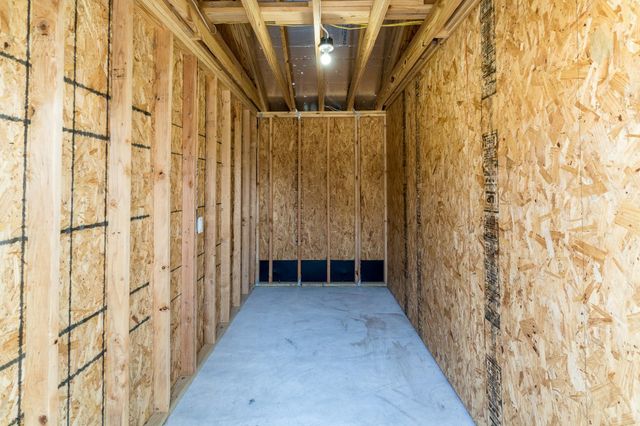 207 N Poplar Street B, Tomball, TX 77375