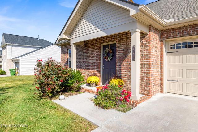 720 Sandpiper St, Maryville, TN 37801