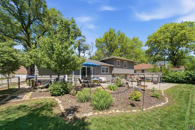 3118 SW Mulvane ST, Topeka, KS 66611