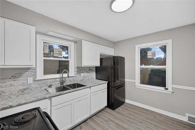 132 S Main Street, Austintown, OH 44515