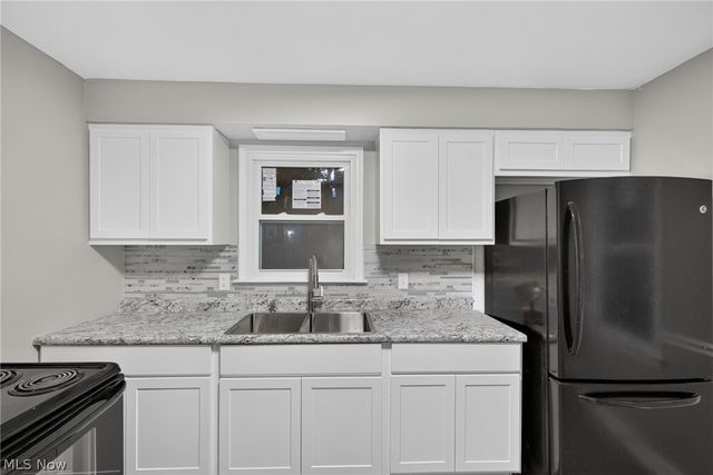 132 S Main Street, Austintown, OH 44515