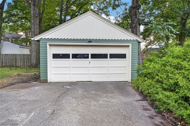132 S Main Street, Austintown, OH 44515
