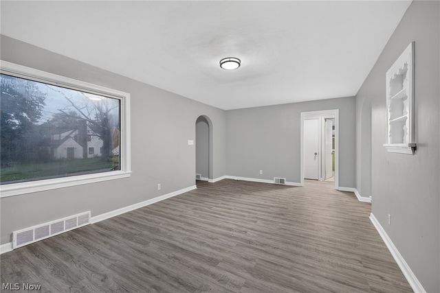 132 S Main Street, Austintown, OH 44515