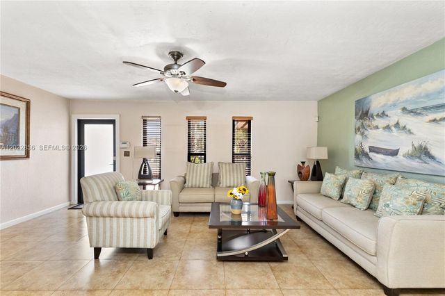 321 NW 96th Ave, Pembroke Pines, FL 33024