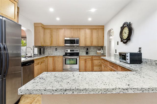 321 NW 96th Ave, Pembroke Pines, FL 33024