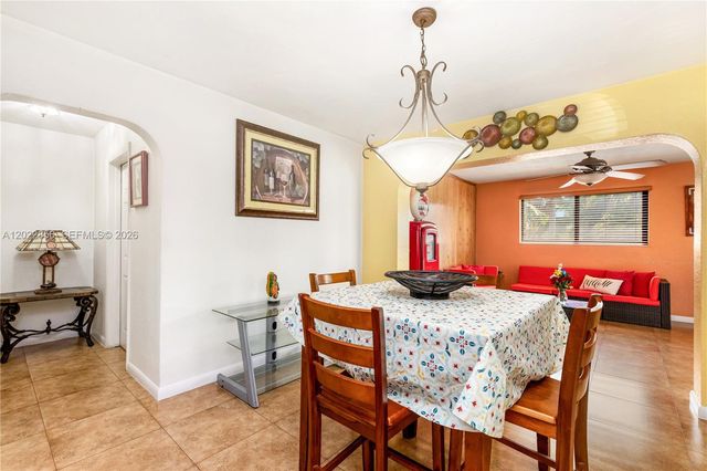 321 NW 96th Ave, Pembroke Pines, FL 33024