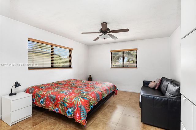 321 NW 96th Ave, Pembroke Pines, FL 33024