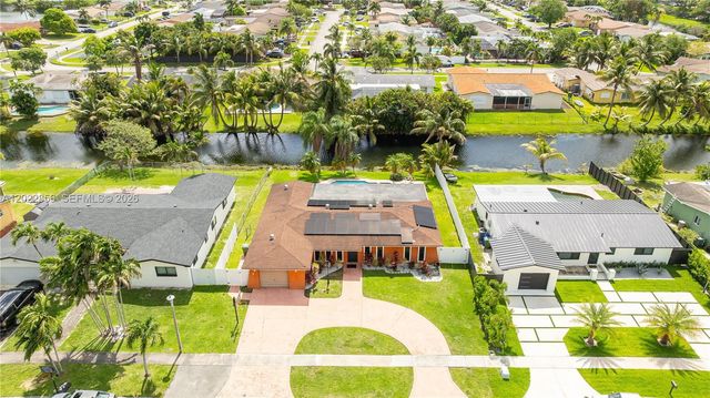 321 NW 96th Ave, Pembroke Pines, FL 33024