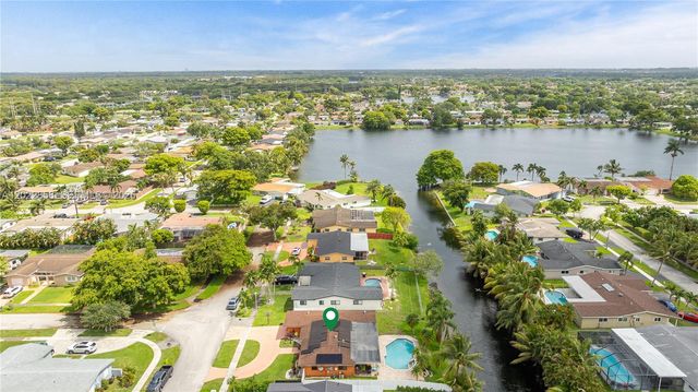321 NW 96th Ave, Pembroke Pines, FL 33024