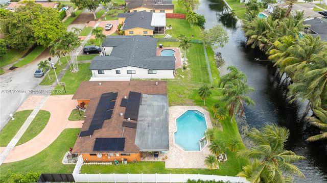 321 NW 96th Ave, Pembroke Pines, FL 33024