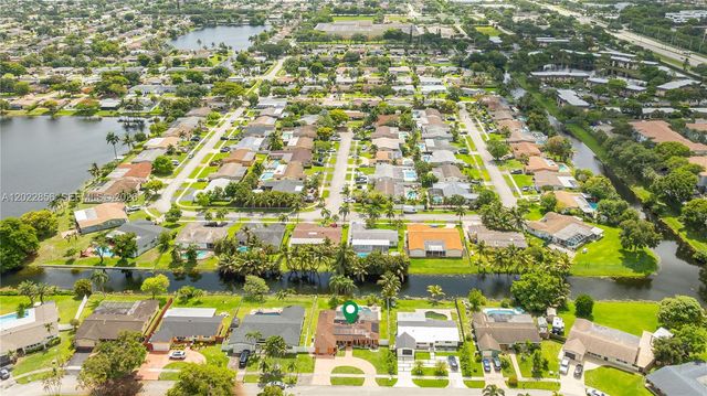 321 NW 96th Ave, Pembroke Pines, FL 33024