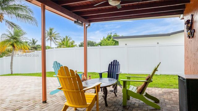 321 NW 96th Ave, Pembroke Pines, FL 33024