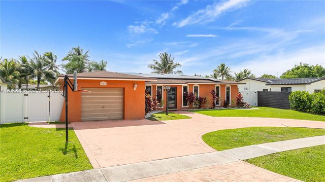 321 NW 96th Ave, Pembroke Pines, FL 33024