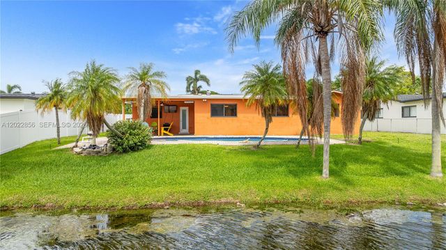 321 NW 96th Ave, Pembroke Pines, FL 33024