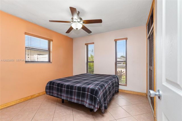321 NW 96th Ave, Pembroke Pines, FL 33024