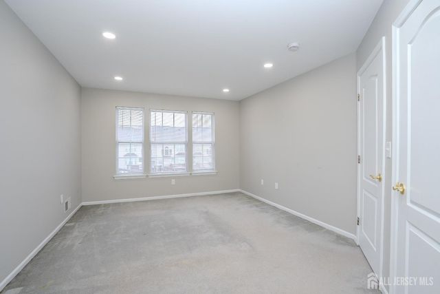 93 Amy Drive, North Brunswick, NJ 08902