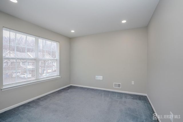 93 Amy Drive, North Brunswick, NJ 08902