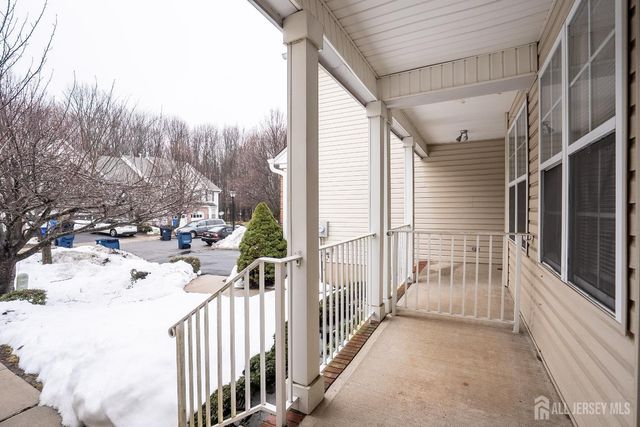 93 Amy Drive, North Brunswick, NJ 08902