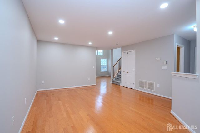 93 Amy Drive, North Brunswick, NJ 08902