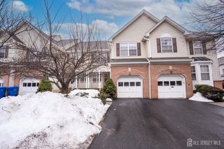 93 Amy Drive, North Brunswick, NJ 08902