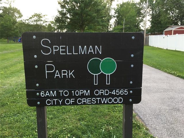 1120 TAHITI Drive, St Louis, MO 63126