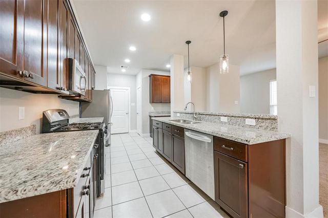 351 Brandy Ridge Lane, Dickinson, TX 77539