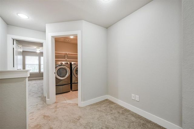 351 Brandy Ridge Lane, Dickinson, TX 77539