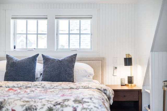 3 Atlantic Ave, Provincetown, MA 02657