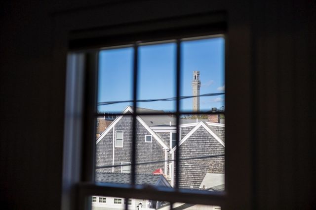 3 Atlantic Ave, Provincetown, MA 02657