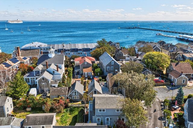 3 Atlantic Ave, Provincetown, MA 02657