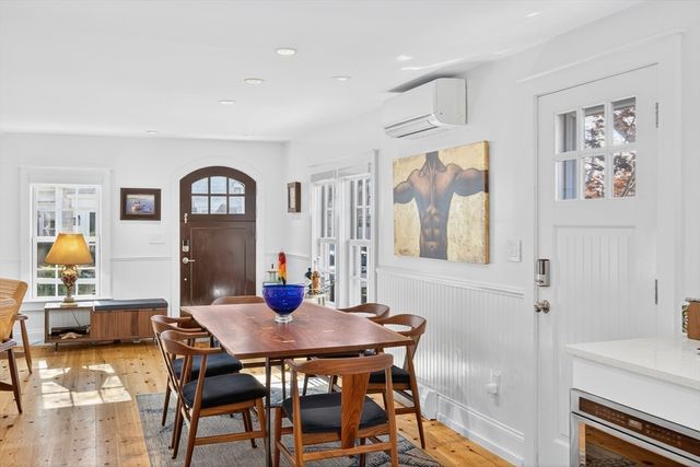 3 Atlantic Ave, Provincetown, MA 02657