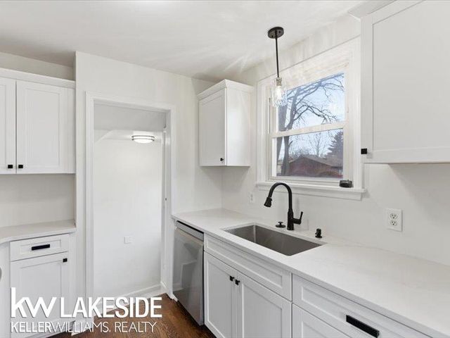 21837 Rausch Avenue, Eastpointe, MI 48021