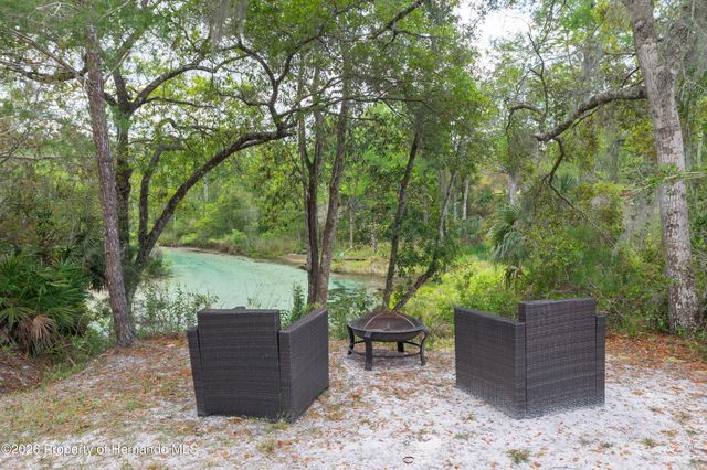 6151 New Osprey Point, Weeki Wachee, FL 34607