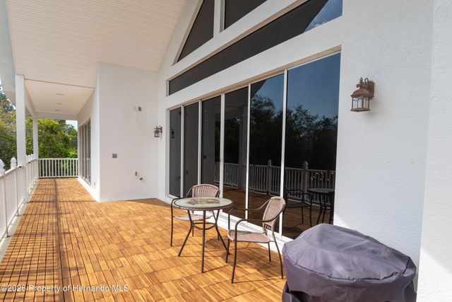 6151 New Osprey Point, Weeki Wachee, FL 34607