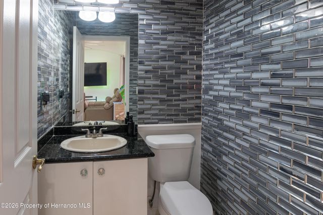 6151 New Osprey Point, Weeki Wachee, FL 34607