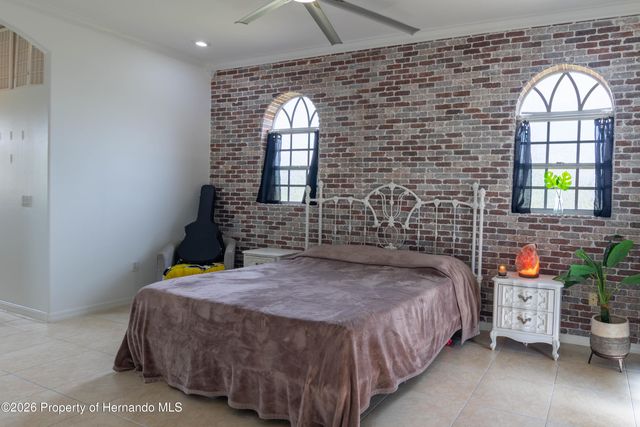 6151 New Osprey Point, Weeki Wachee, FL 34607
