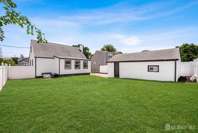 234 Old Road, Sewaren, NJ 07077