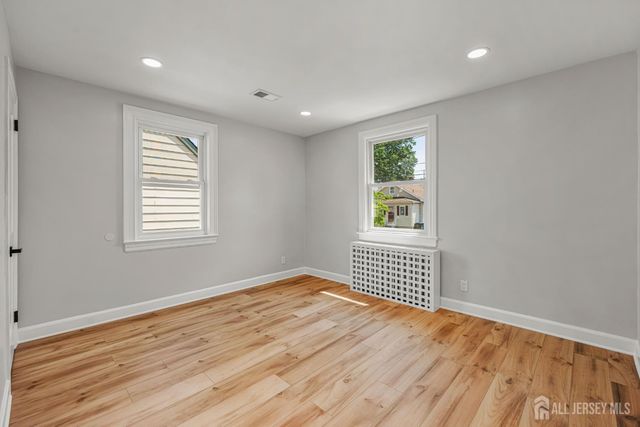 234 Old Road, Sewaren, NJ 07077
