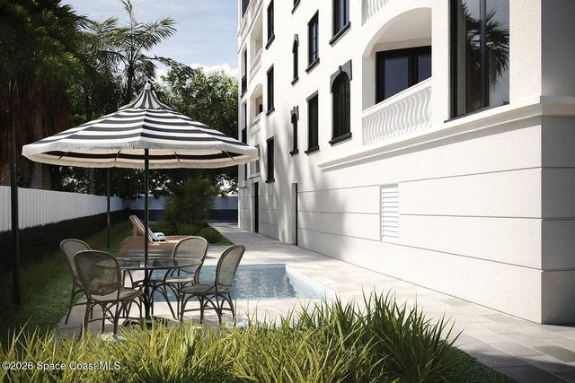 327 Wilson Avenue 202, Cocoa Beach, FL 32931